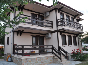 Beautiful 4-bed Villa Private Pools