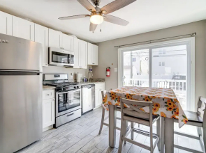 Walkable Brigantine Condo, 4 Mi to Atlantic City!