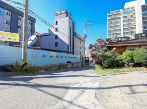 Gunsan Hotel Stay