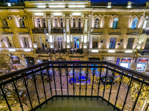 M Estate. Targovu. Nizami Street 4 room. (021).