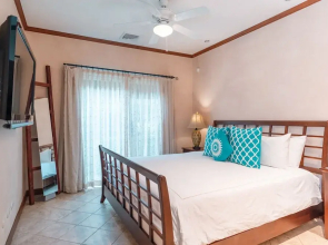 CR Luxury Veranda 3H 1 Bdrm