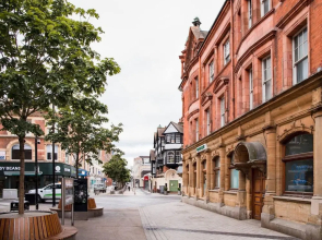 Castle Haven Apartment, Redhill