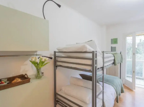 Besana 9 On the Lake - Private Garden & Parking by Rent all Como