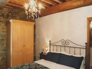 Apartment With one Bedroom in Monte San Savino, With Wonderful Mountain View, Pool Access, Furnished Terrace