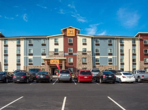 La Quinta Inn & Suites by Wyndham Greenville Woodruff Rd.