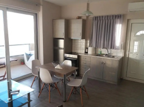 Akrotiri Panorama Apartments