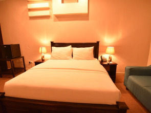 Bax Hotel