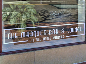 Hotel Warner
