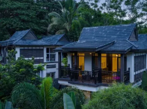 Phoenix Perches Reserve Villa