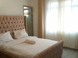 Stay.Plus Sandalwood Apartment Kilimani