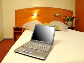 Comfort Hotel Emerainville Marne-La-Vallee