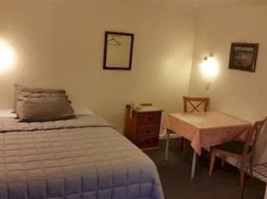 Rockfield Motel