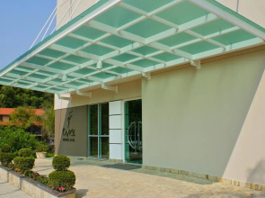 Kayrós Business Hotel