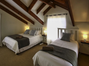 Affie Plaas, Langebaan 8-sleeper