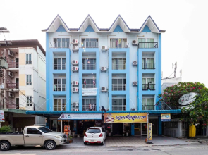 Reddoorz SI - FAH @ Bangsaen Hotel