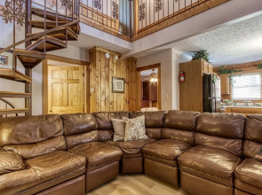 Er15 - A Bears Life Great Location - Close To Town! 3 Bedroom Cabin by RedAwning