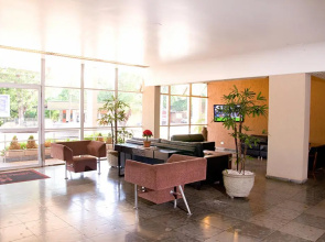 UpFront Hotel Lanville
