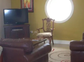 Criss Cross Visitor's Accommodation