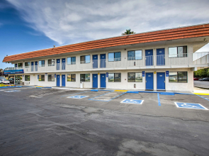 Motel 6 Vacaville, CA