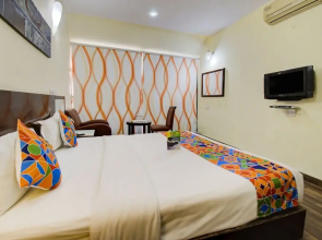Hotel Signature By FabHotel