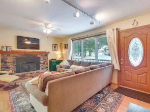 1 Mi to Sugarbush Resort: Dog-friendly Home!