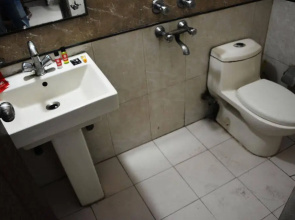 OYO Rooms Noida Sector 12 Metro Hospital