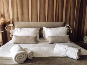 Avgoustos Suites - Adults only