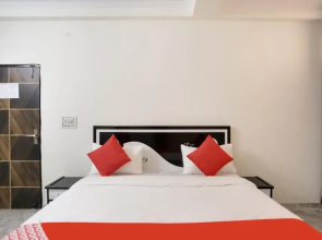 Amazing Stays by OYO Rooms