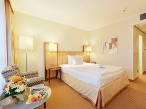 Отель The Q - Quadro City Hotel