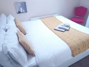 Leeds Cute 1 bed Apt, Garden, Free Wifi & Parking