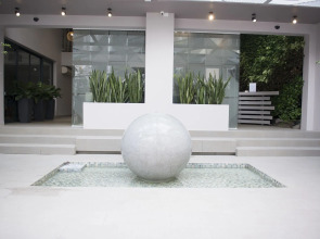 Royal Dragon Boutique Hotel