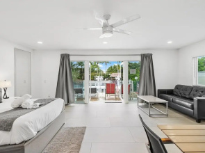 Unique Retreat - Unit B: Homey First-floor Haven