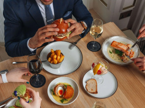 Отель Radisson Blu, London Bond Street