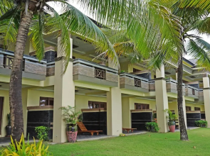 Sunny Paradise Resort