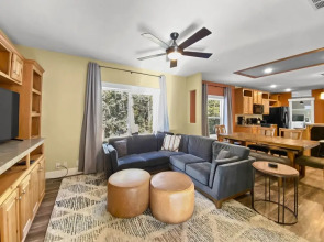 Skadi's Place 3 Bedroom Home by Redawning