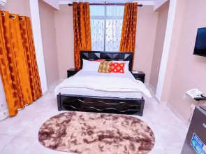 Thy Favour Hotel