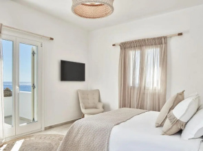 Volcano Luxury Suites Milos - Adults Only