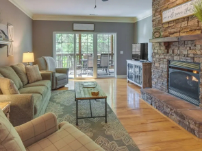 Clayton Resort Getaway w/ Pool Access, Pickleball!