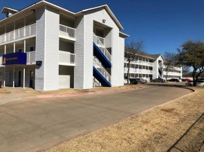 Intown Suites Extended Stay Arlington TX - Central