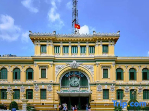 RedDoorz Plus Nhan Hoa Hotel