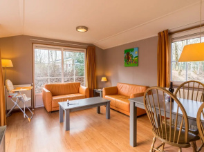 Appealing Chalet With Combi-microwave, Next to a Nature Reserve