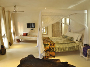 The Villa Luxury Suites Hotel