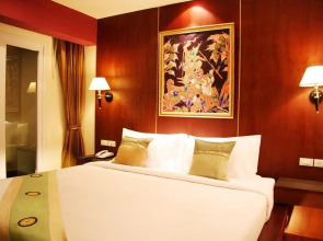 Rita Resort and Residence