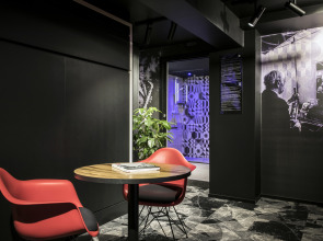 Leonardo Hotel Rotterdam Savoy