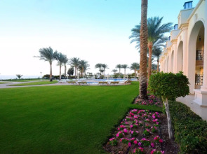 Stella Di Mare Beach Hotel & Spa