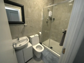 Charming Oxford Apartment in Telford - Flat 1