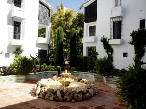 Jardines de las Golondrinas Marbella with Sea Views
