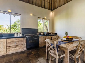 New 5bd Moroccan style luxury Villa in the heart of Canggu