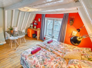 Attic Monkeys Lodge