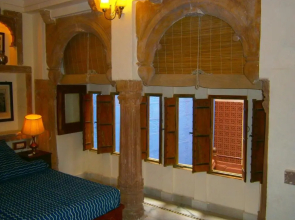 Juna Mahal